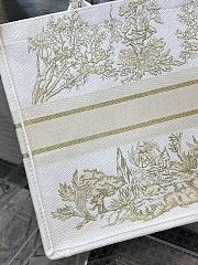 Dior Book Tote Gold-Tone Dior Around the World Stella Embroidery M1286 42x18x35cm - 4