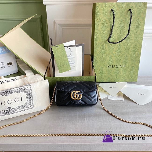 Gucci Super Mini GG Marmont Matelassé Leather Black 476433 16.5x10x5cm - 1