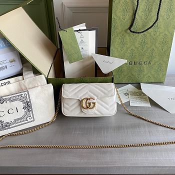 Gucci Super Mini GG Marmont Matelassé Leather White 476433 16.5x10x5cm