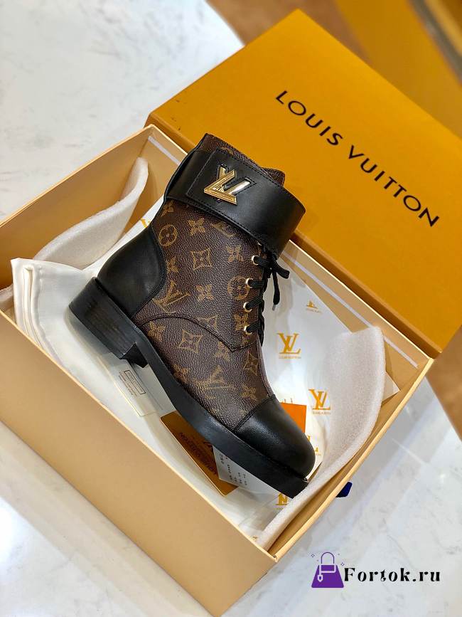 Louis Vuitton Wonderland Flat Ranger Monogram Canvas 1A2JCT - 1