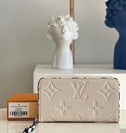 Louis Vuitton Zippy Wallet Monogram Crafted Light Cream M80685 19.5x10.5x2.5cm  - 1