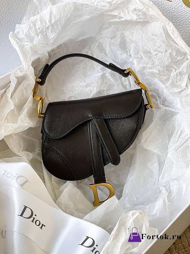 Dior Micro Saddle Grained Leather Black S5662 12x7.5x5cm - 1