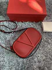 Valentino Garavani VLOGO Walk Crossbody Bag Red 25x15x6cm - 6
