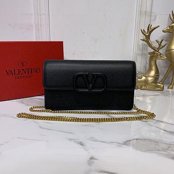 Valentino Vlogo Signature Grainy Leather Wallte With Chain Black 20x10x5.5cm