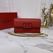 Valentino Vlogo Signature Grainy Leather Wallet With Chain Red 20x10x5.5cm - 1
