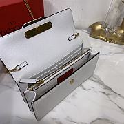 Valentino Vlogo Signature Grainy Leather Wallet With Chain White 20x10x5.5cm - 6