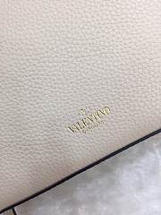 Valentino Small Rockstud Grainy Leather Bag White 22.5×6.5×16.5cm - 2