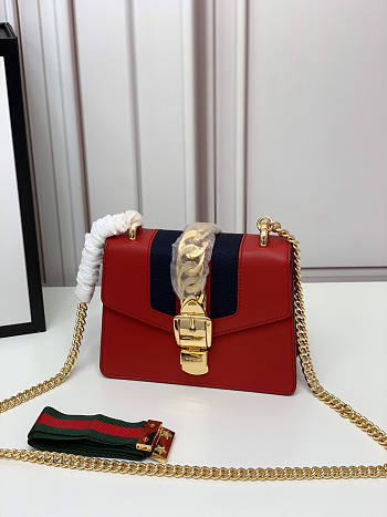 Gucci Mini Sylvie Leather Chain Bag Red 431666 19x14x7.5cm