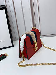 Gucci Mini Sylvie Leather Chain Bag Red 431666 19x14x7.5cm - 5