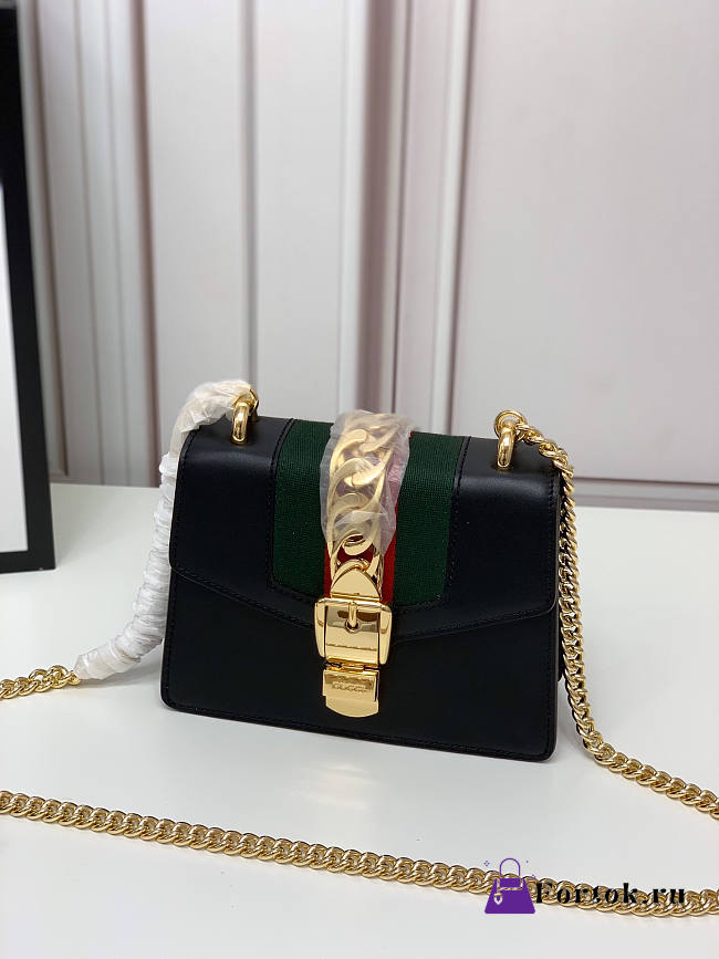 Gucci Mini Sylvie Leather Chain Bag Black 431666 19x14x7.5cm - 1