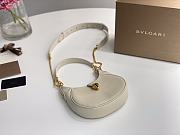 Bvlgari Serpenti Ellipse Shoulder Bag Leather White 25.5x25x5.5cm - 6