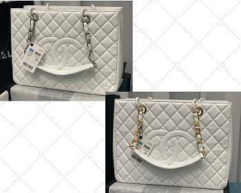 Chanel Shopping Bag In Grained Leather White A50995 24x33x13cm