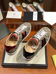 Gucci Women's Ace GG Supreme Sneaker - 3