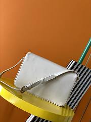 Ysl Le Maillon Satchel In Leather White 6497952 24x3.5x14.5cm - 5