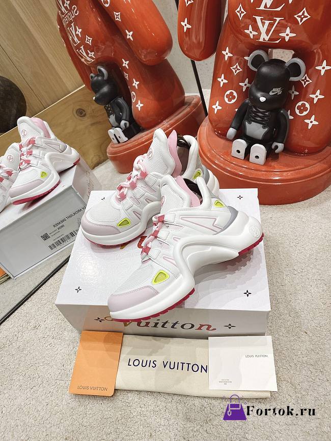 Louis Vuitton Archlight Sneaker Pink - 1