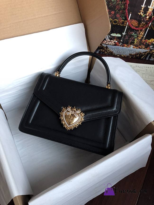 Dolce & Gabbana Medium Devotion Bag Leather Black 24x17x9cm 