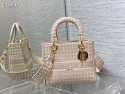Dior Medium Lady D-Lite Houndstooth Embroidery Rose Pink M0565 24cm - 5