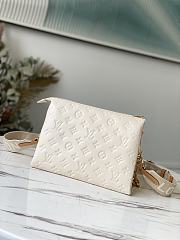 Louis Vuitton Coussin PM Light Cream M57793 26x20x12cm - 5