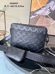 Louis Vuitton Messenger Duo Black M69827 26x18.5x5cm  - 1