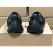 Yeezy Foam RNNR Black  - 5