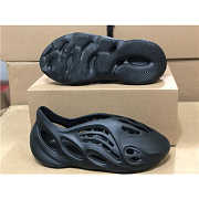 Yeezy Foam RNNR Black  - 4