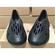 Yeezy Foam RNNR Black  - 3