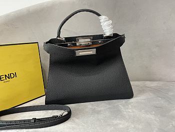 Fendi Medium Peekaboo Iseeu Full Grained Leather Black 33x25.5x13cm