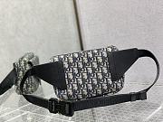 Dior World Tour Saddle Belt Bag Canvas Beige/Blue 19x14x6cm - 2