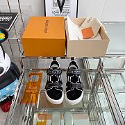 Louis Vuitton Archlight Sandal Black/White 1A7U60 - 4