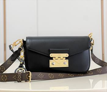 Louis Vuitton Swing Black M20393 24x15x6cm