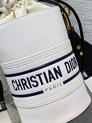 Dior Small Vibe Bucket Bag White/Blue M8703 14x18x14cm - 5