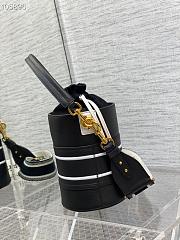 Dior Small Vibe Bucket Bag Black/White M8703 14x18x14cm - 4
