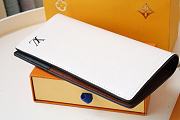 Louis Vuitton Brazza Wallet Epi Leather White M80788 10x19x2cm - 6