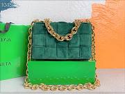 Bottega Veneta Chain Cassette Suede Green 631421 26x18x8cm - 1