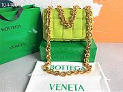 Bottega Veneta Chain Cassette Suede Kiwi 631421 26x18x8cm - 5