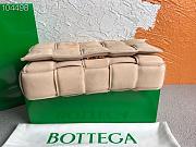 Bottega Veneta Chain Cassette Suede Porridge 631421 26x18x8cm - 6