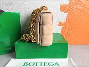 Bottega Veneta Chain Cassette Suede Porridge 631421 26x18x8cm - 5