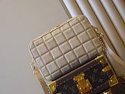 Louis Vuitton Troca MM Beige M59111 25.5x17x7cm - 3