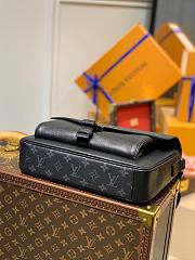 Louis Vuitton Messengerama K45 Black M30746 29x23x11.5cm - 4