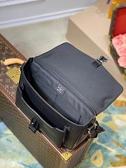 Louis Vuitton Messengerama K45 Black M30746 29x23x11.5cm - 6