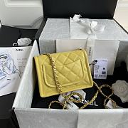 Chanel Small Flap Bag Grained Leather Yellow AS2356 14.5x18x8cm - 4