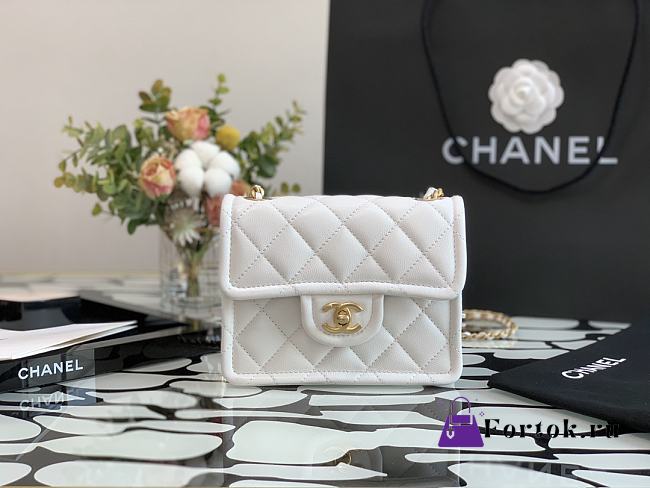 Chanel Small Flap Bag Grained Leather White AS2356 14.5x18x8cm - 1