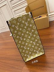 Louis Vuitton Onthego Handbag M44570 Khaki Green/White - 5