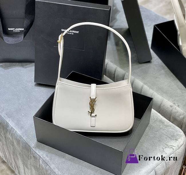 Ysl Le 5 À 7 Hobo Bag In Smooth Leather White 6572282 25x14x6cm - 1
