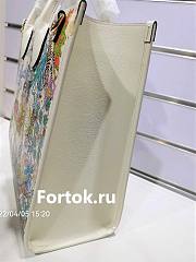 Gucci Medium Tiger Tote Bag White 687827 38x32x12cm - 6