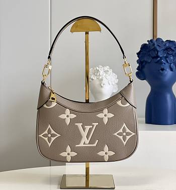 Louis Vuitton Bagatelle Bicolor Beige/Creme M46112 22x14x9cm