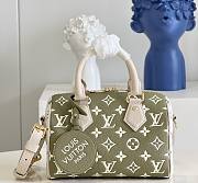 Louis Vuitton Speedy Bandouliere 20 Khaki Green/Beige/Cream in