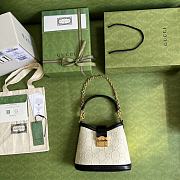 Gucci Small GG Shoulder Bag White 675788 25x21x9cm - 2