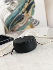 Chanel Round Clutch With Pearl Chain Black A68055 12x12x4.5cm - 4