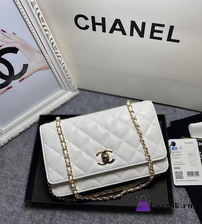 Chanel Trendy CC WOC White A80982 19cm - 1